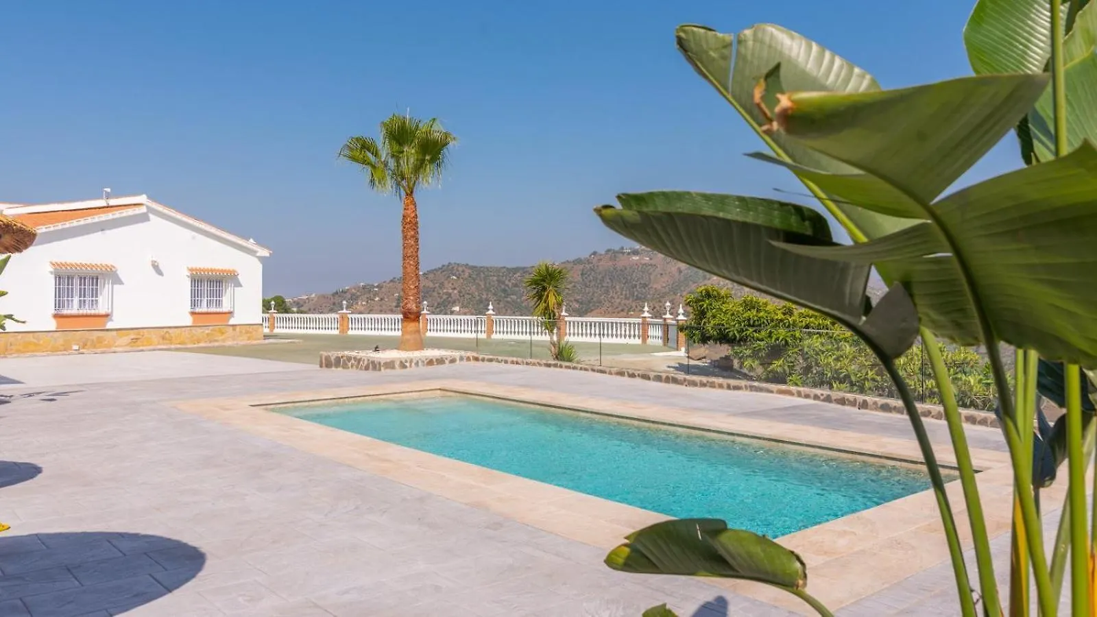 Villa Charo Sayalonga By Ruralidays Holiday home
